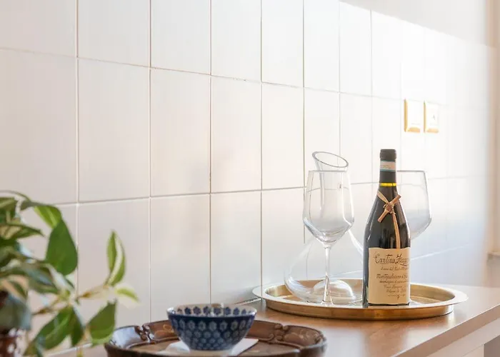Apartamento In Tuscolana Train Station & Metro A